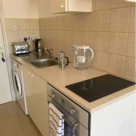 Apartment Cyprus With Pool Near *