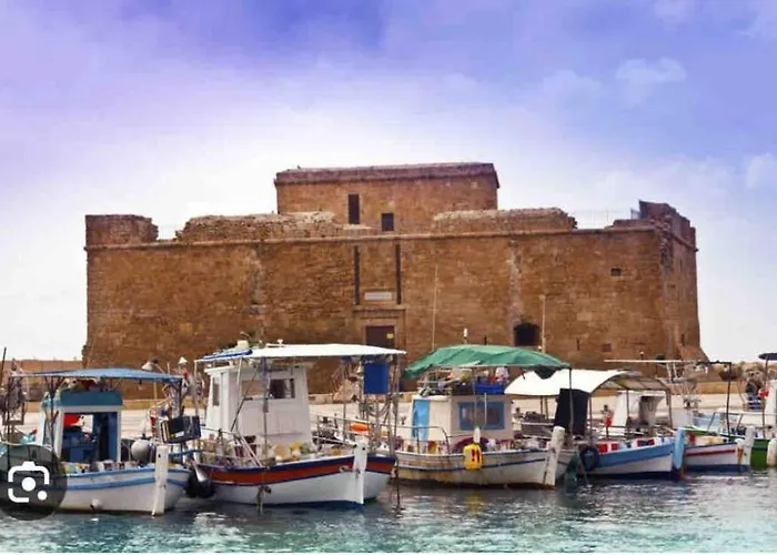 Cyprus With Pool Near アパート