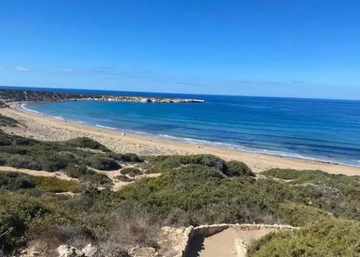 Cyprus With Pool Near ペイヤ